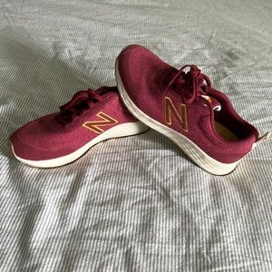 New never worn new balance fresh foam arishi size 6.5 women’s